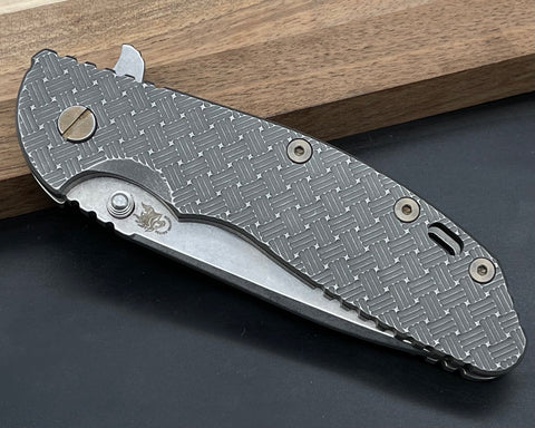 Hinderer XM Series "Weaver" Ti scale